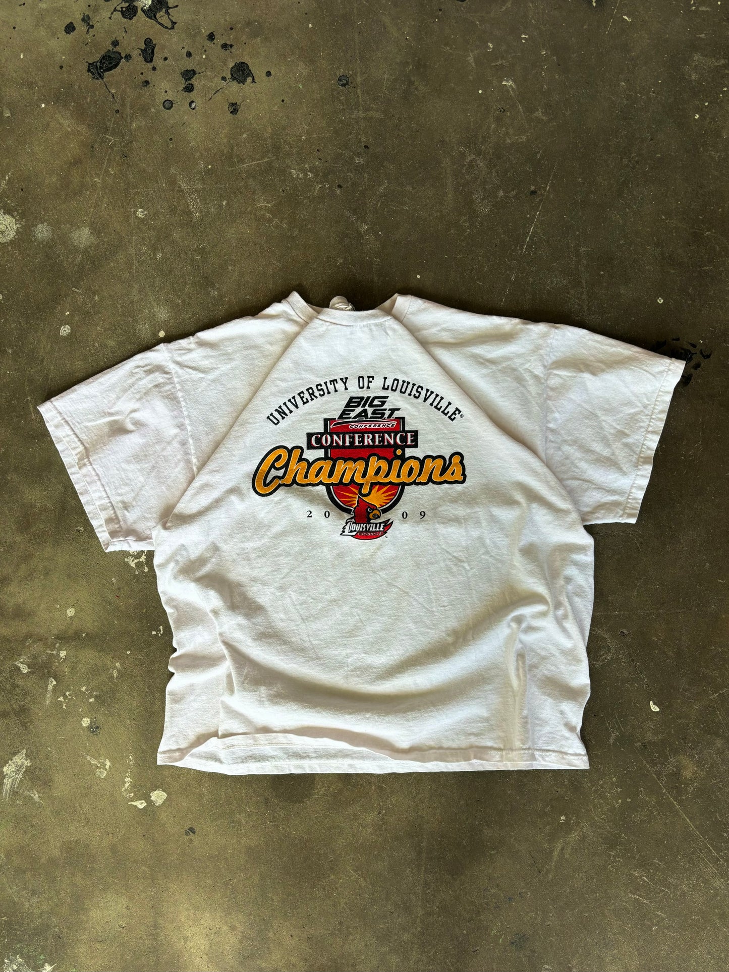 2009 Louisville Basketball Tee XL