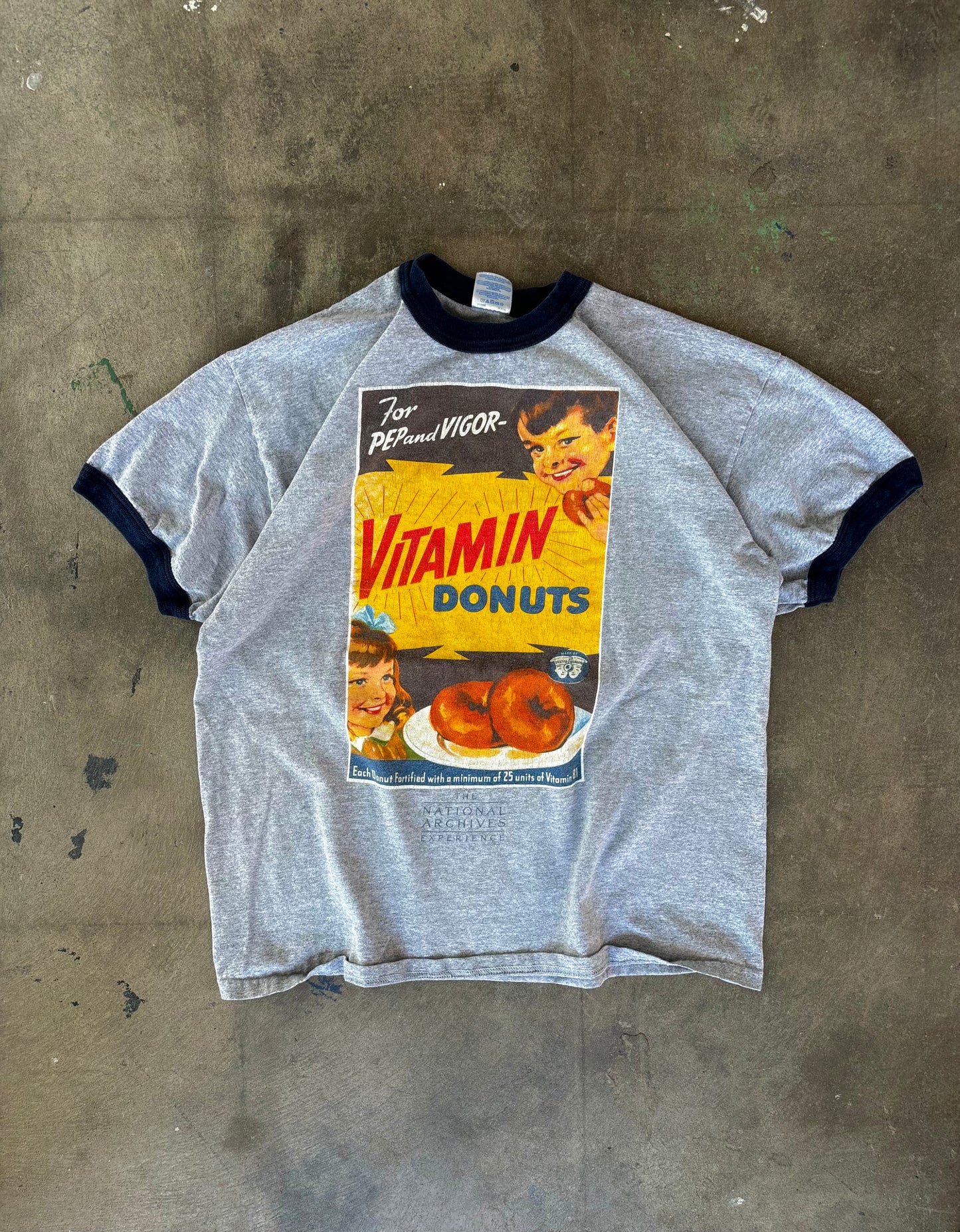 ‘90s Donuts Graphic Tee Large