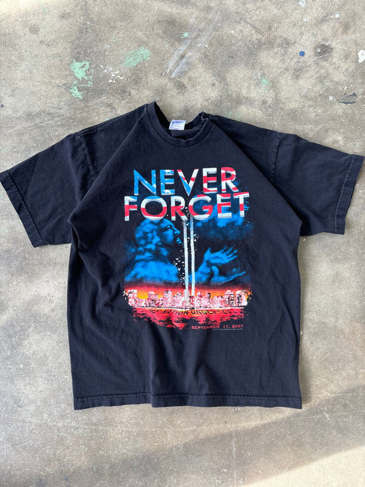 ‘00s 9/11 Graphic Tee Large