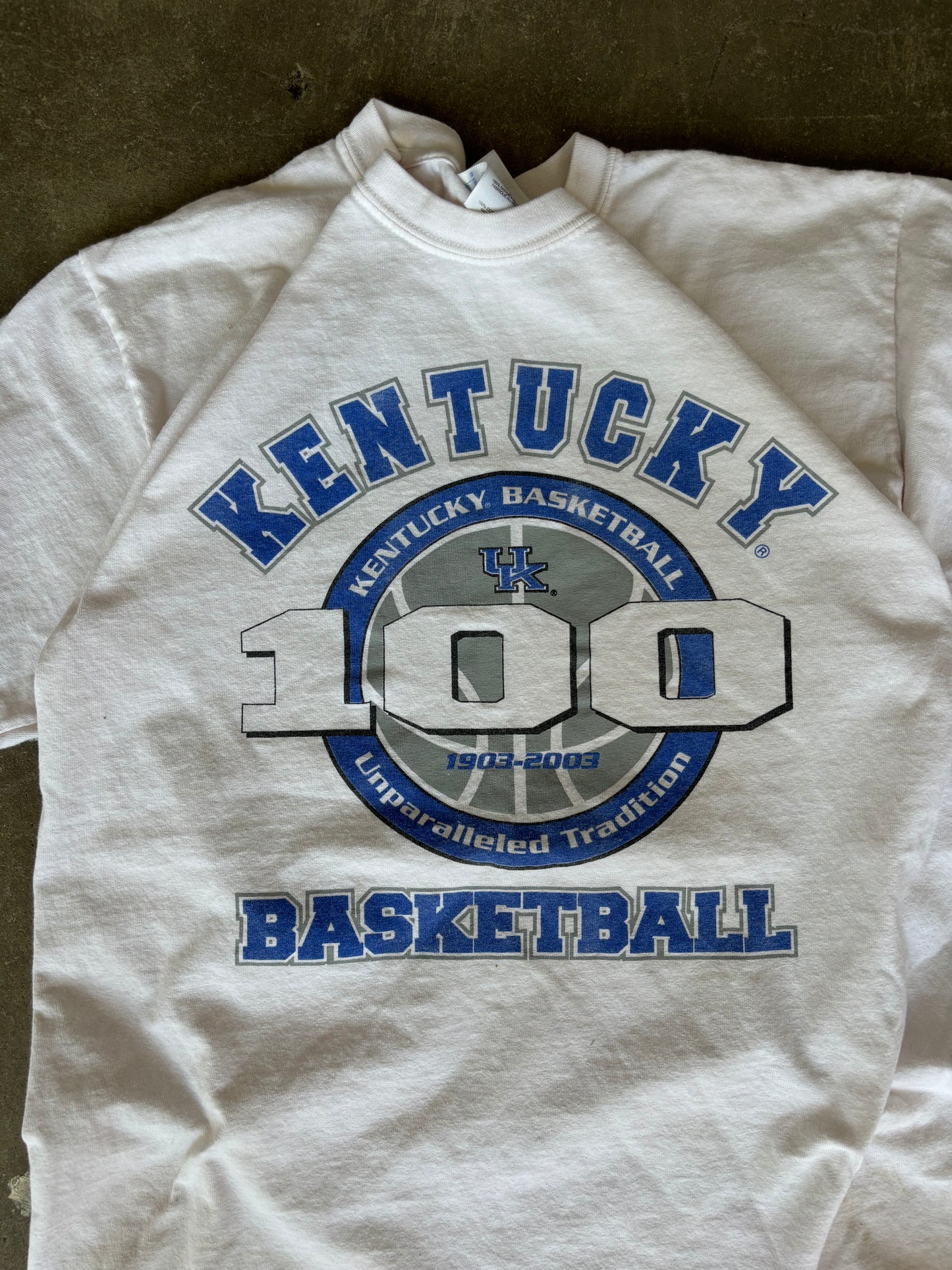 2003 Kentucky Basketball Tee Medium