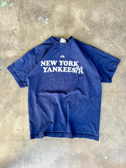 ‘00s New York Yankees Tee Medium