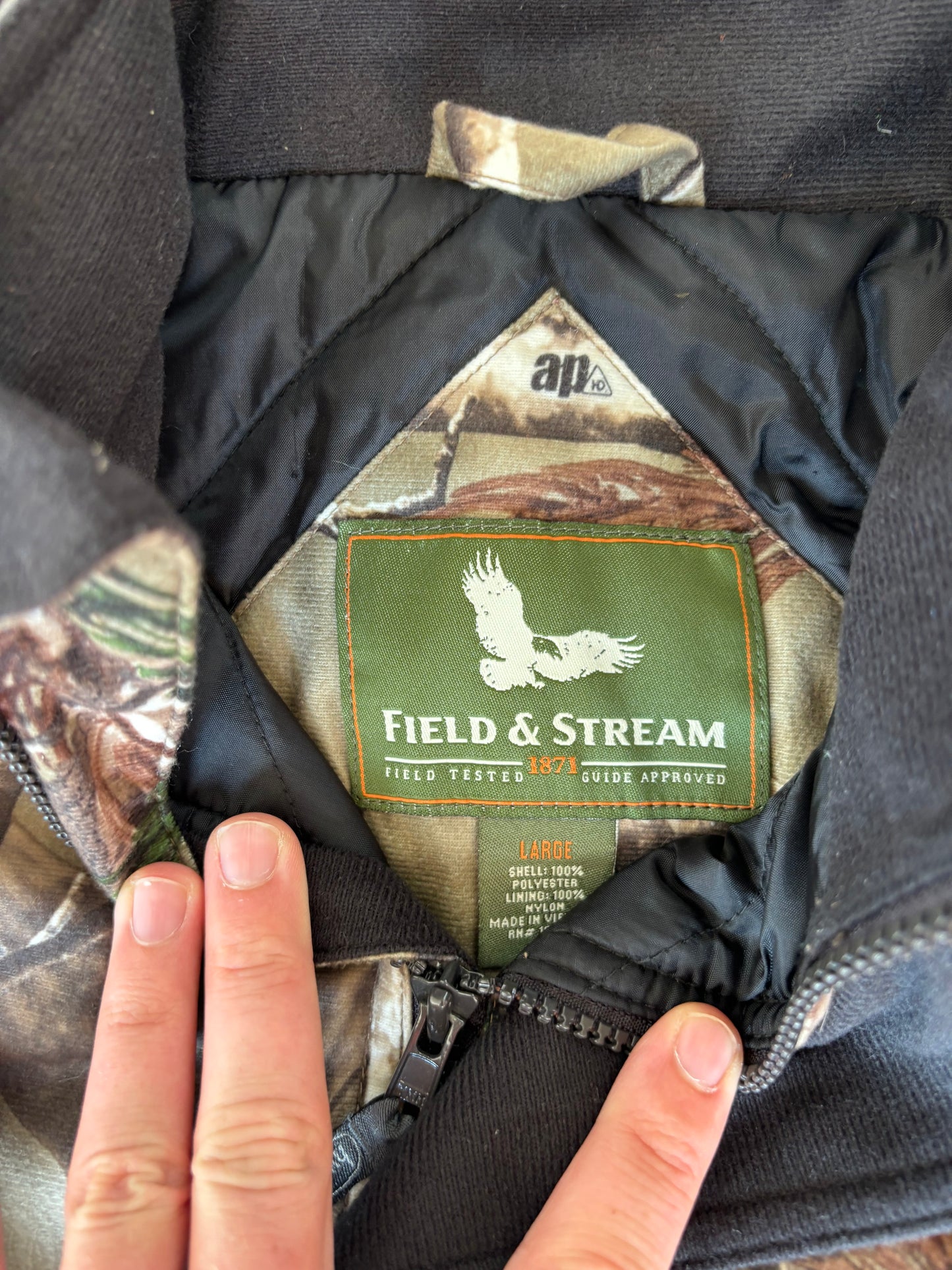 Real tree Camo Jacket Large