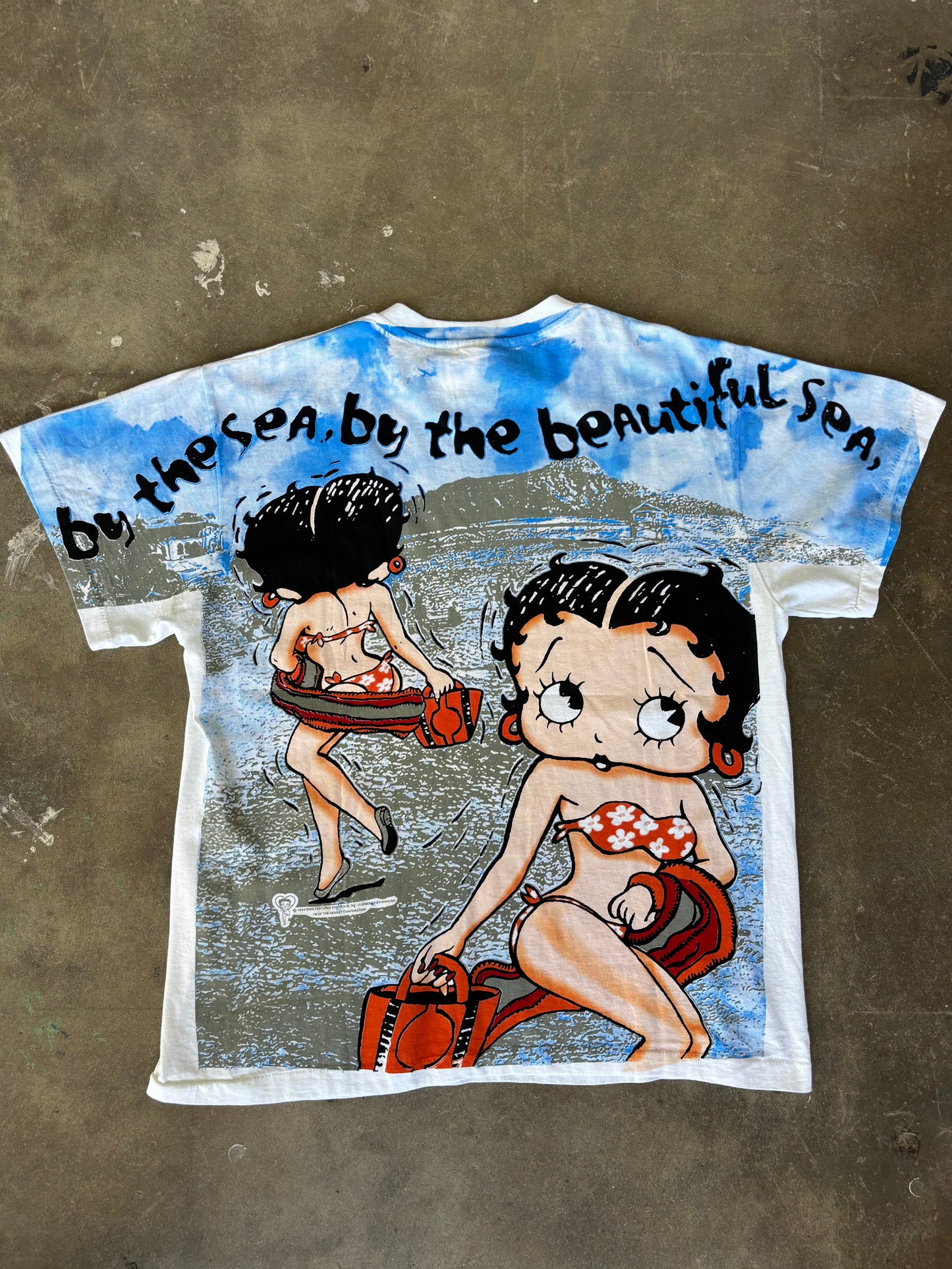 ‘90s Betty Boop AOP Tee XL