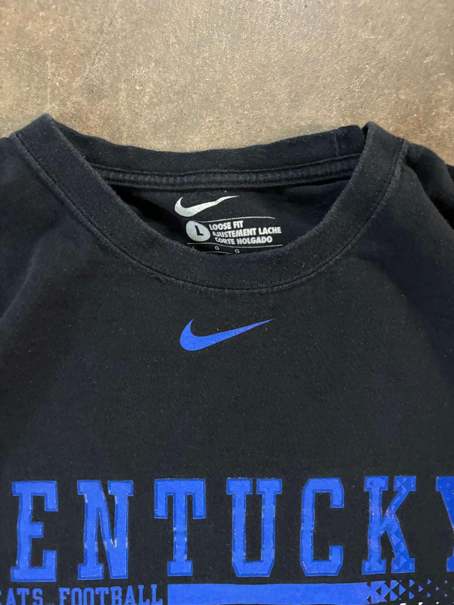 ‘00s Nike Center Swoosh Kentucky Tee Large