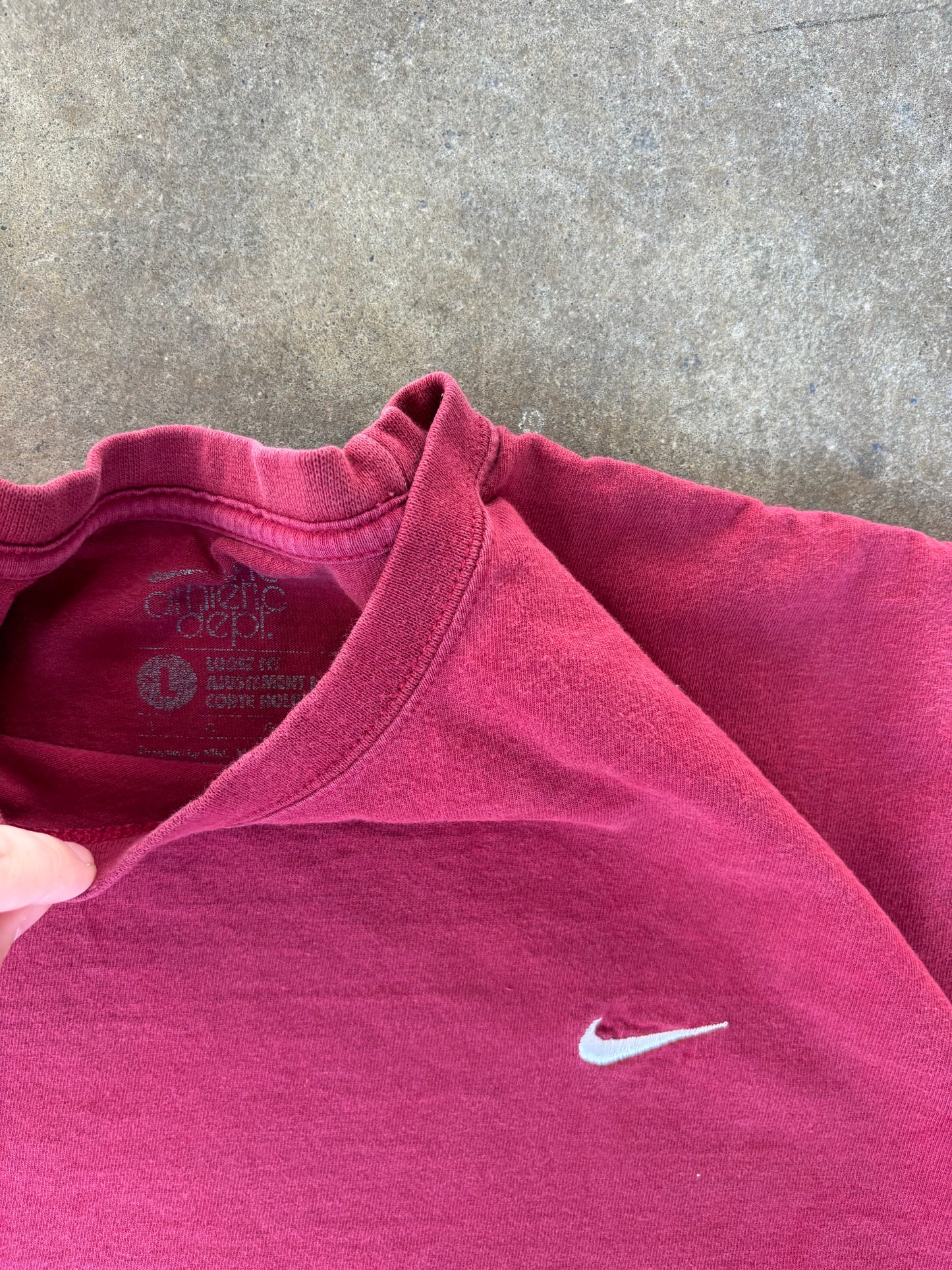 ‘00s Nike Tee Large