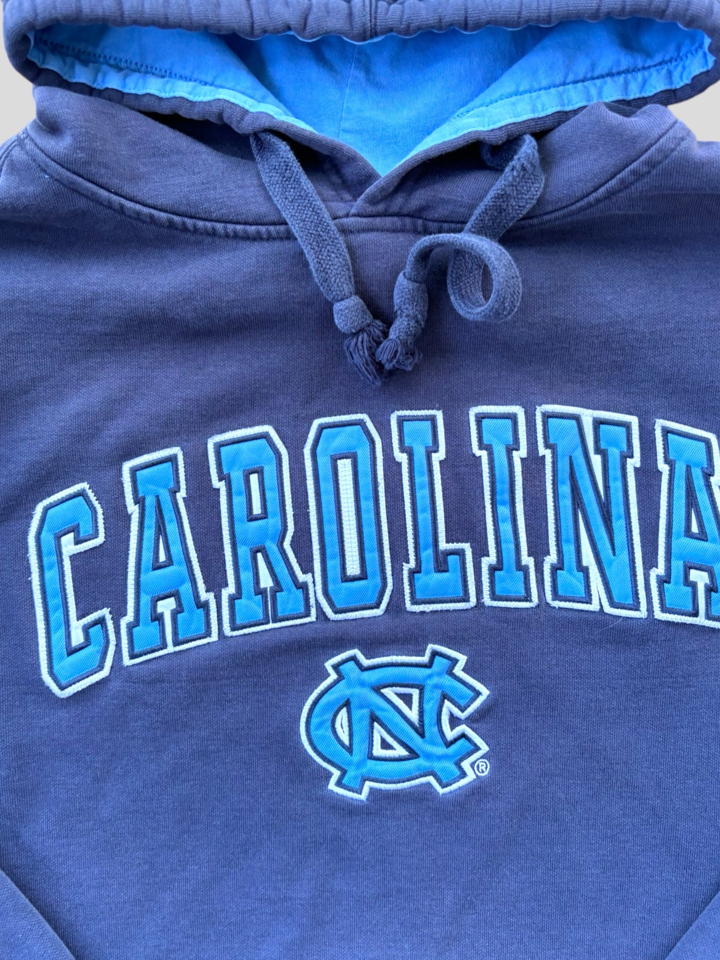 ‘00s Carolina Hoodie Large