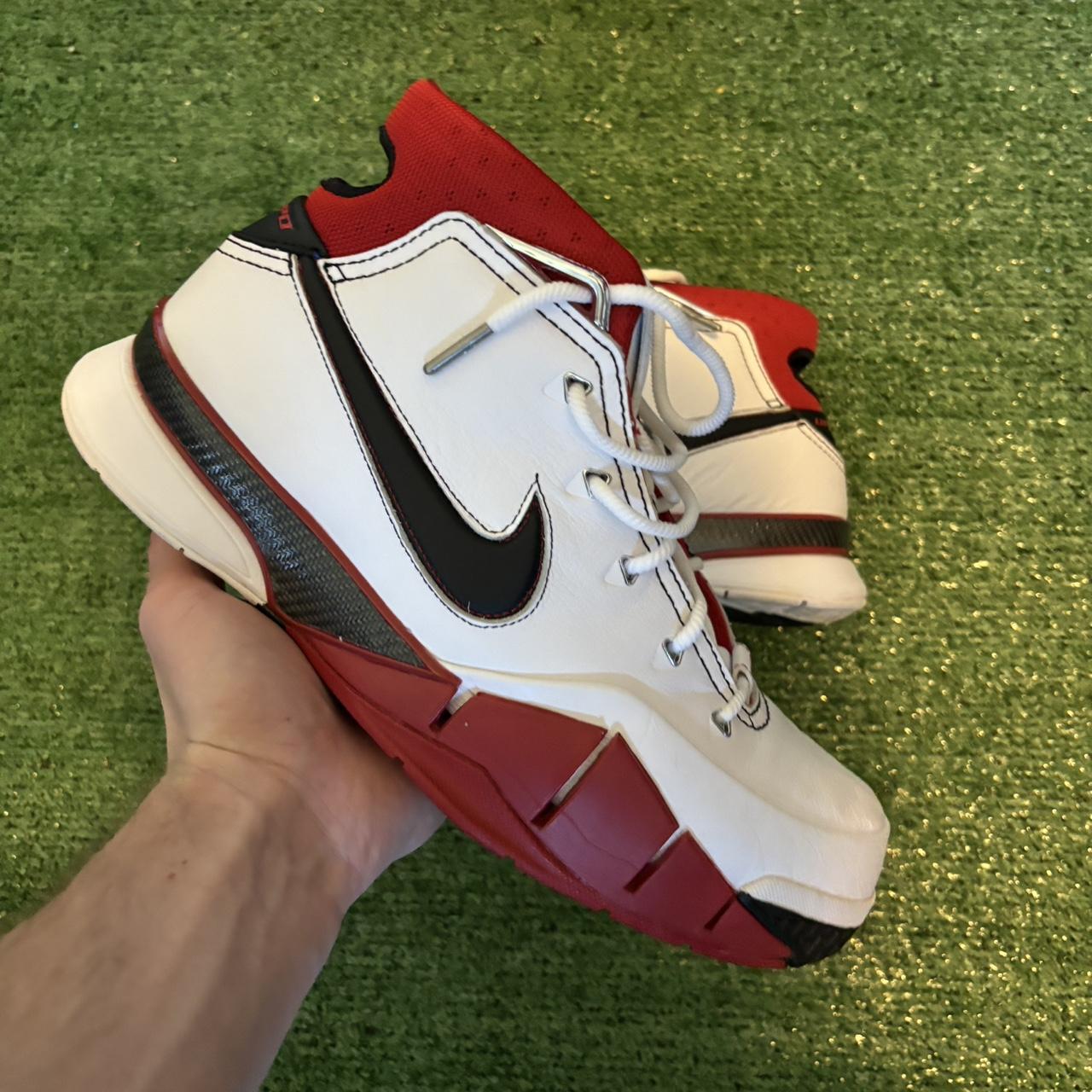 Kobe 1 Protro "Playoffs" Size 10